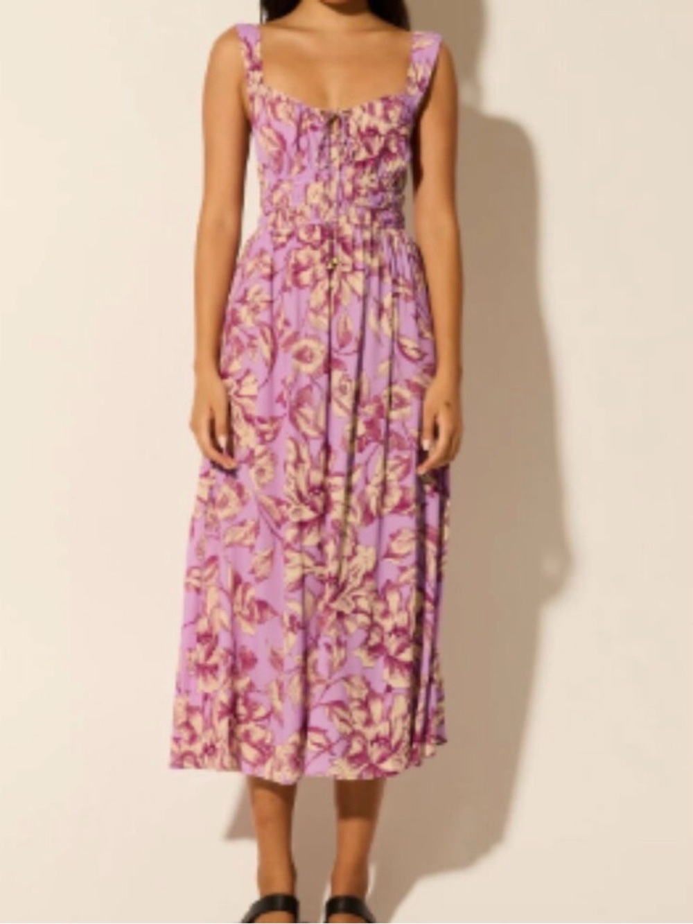 Kivari Lavender Floral Shirred Midi Dress